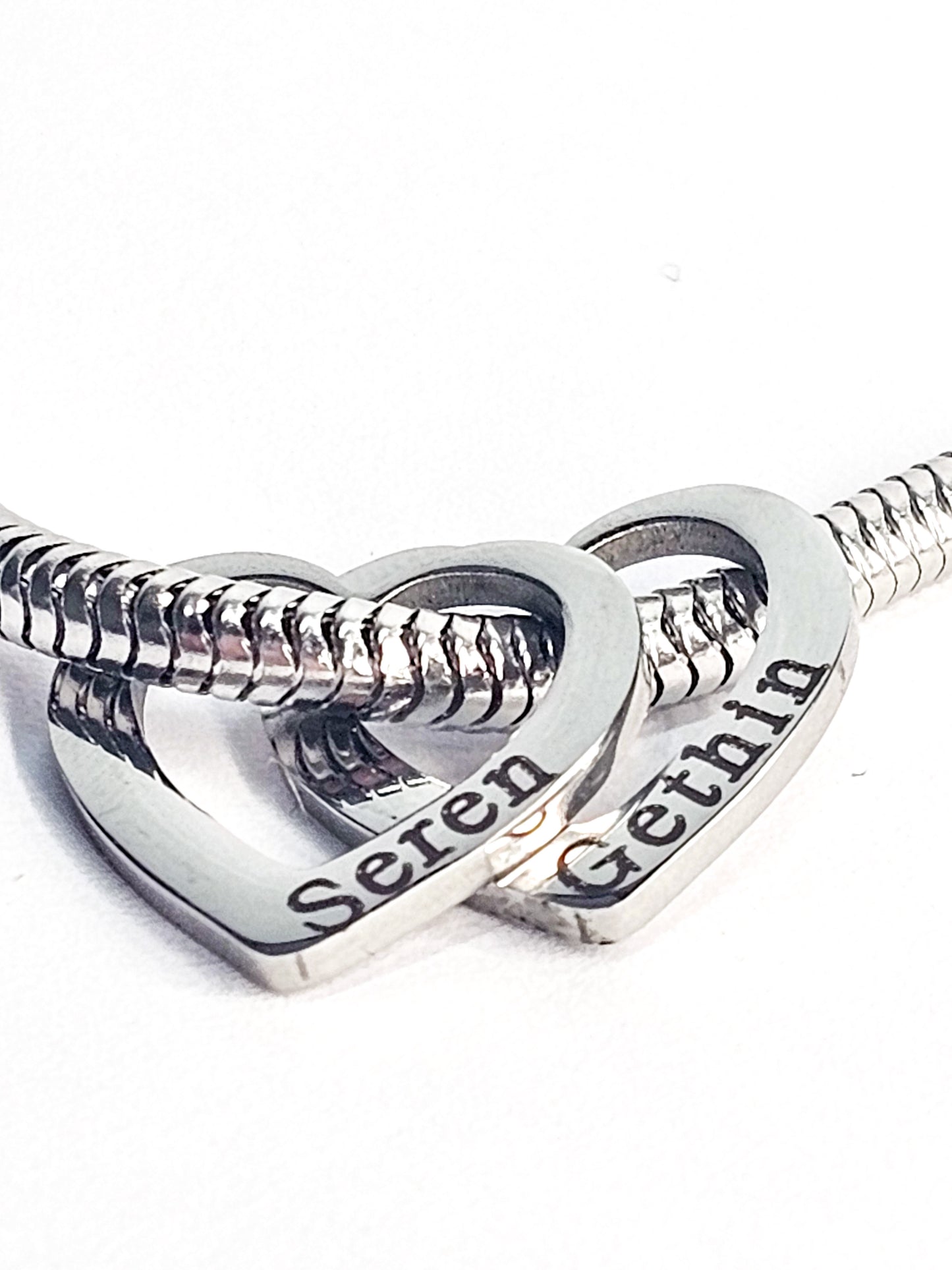 Personalised Engraved Heart Bracelet – Choose 1–5 Stainless Steel Name Hearts