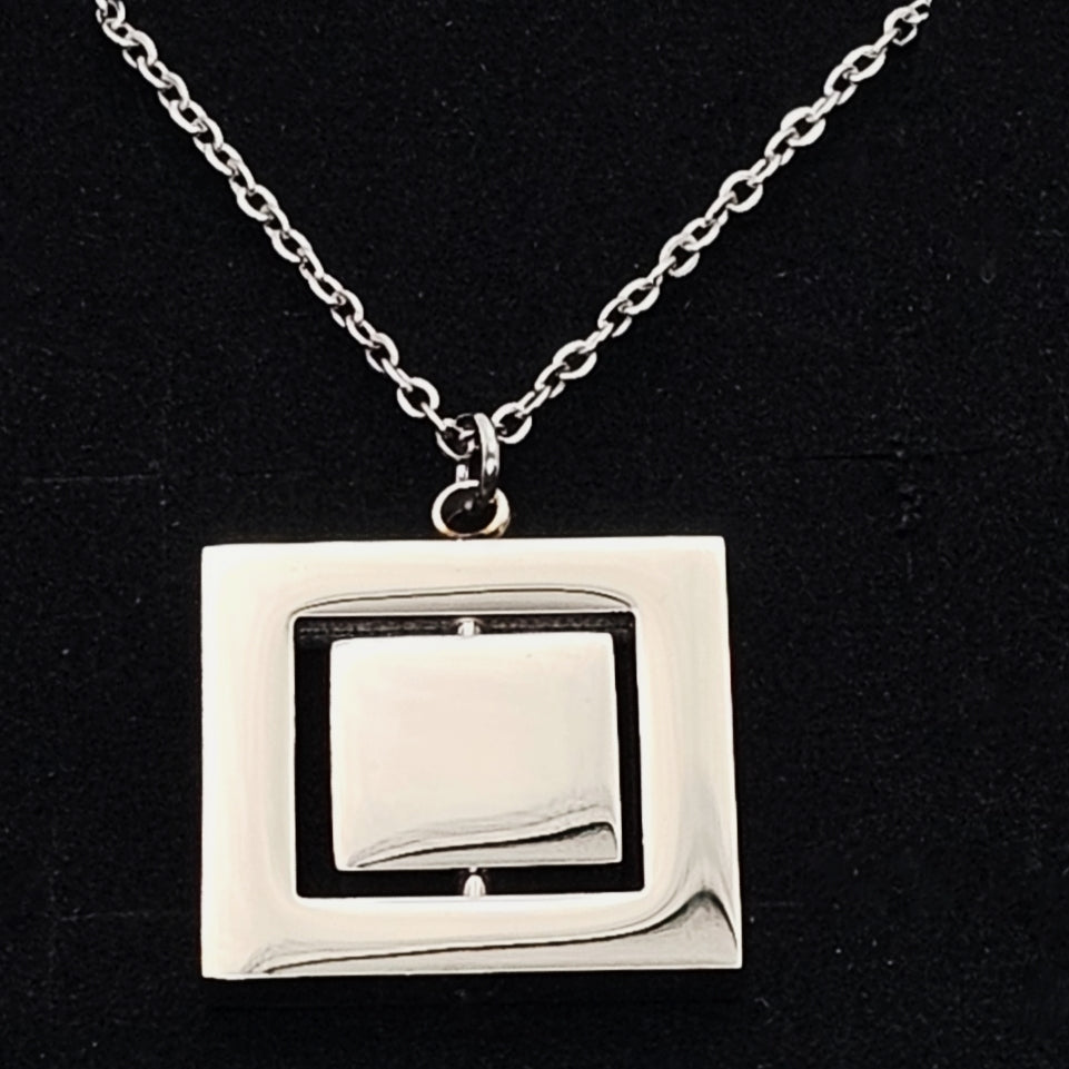 Personalised Spinning Necklace – Engraved Rotating Pendant