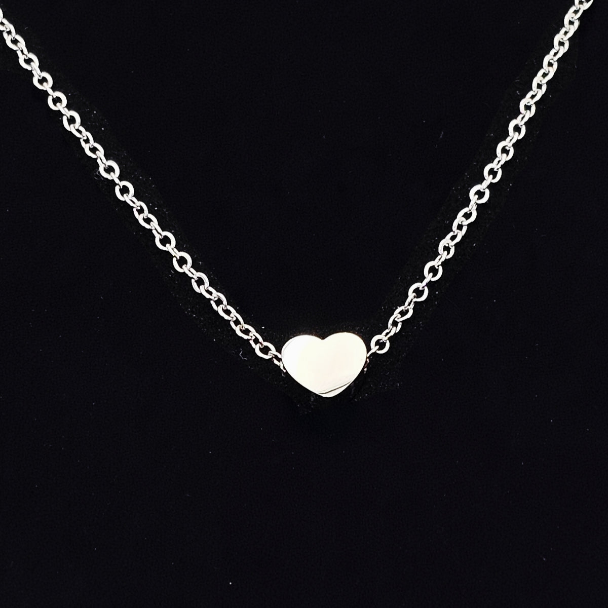 Personalised Tiny Heart Necklace – Engraved Name, Initial or Date