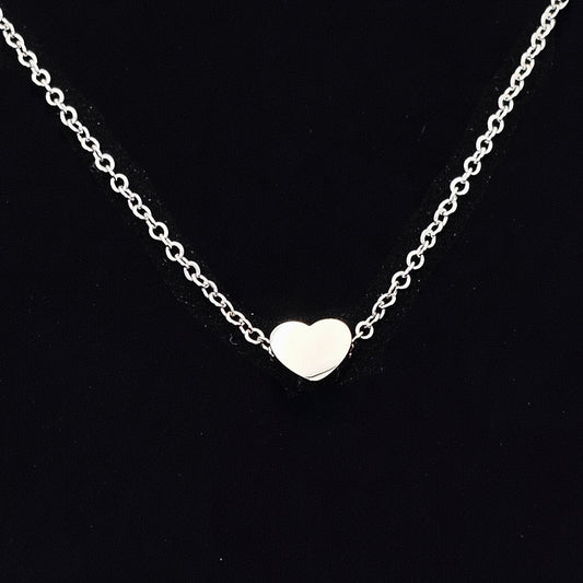 Personalised Tiny Heart Necklace – Engraved Name, Initial or Date